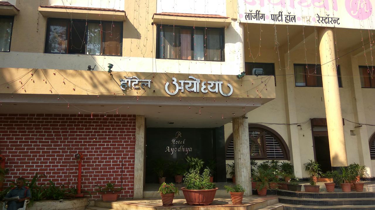 Hotel Ayodhya Nashik Bagian luar foto