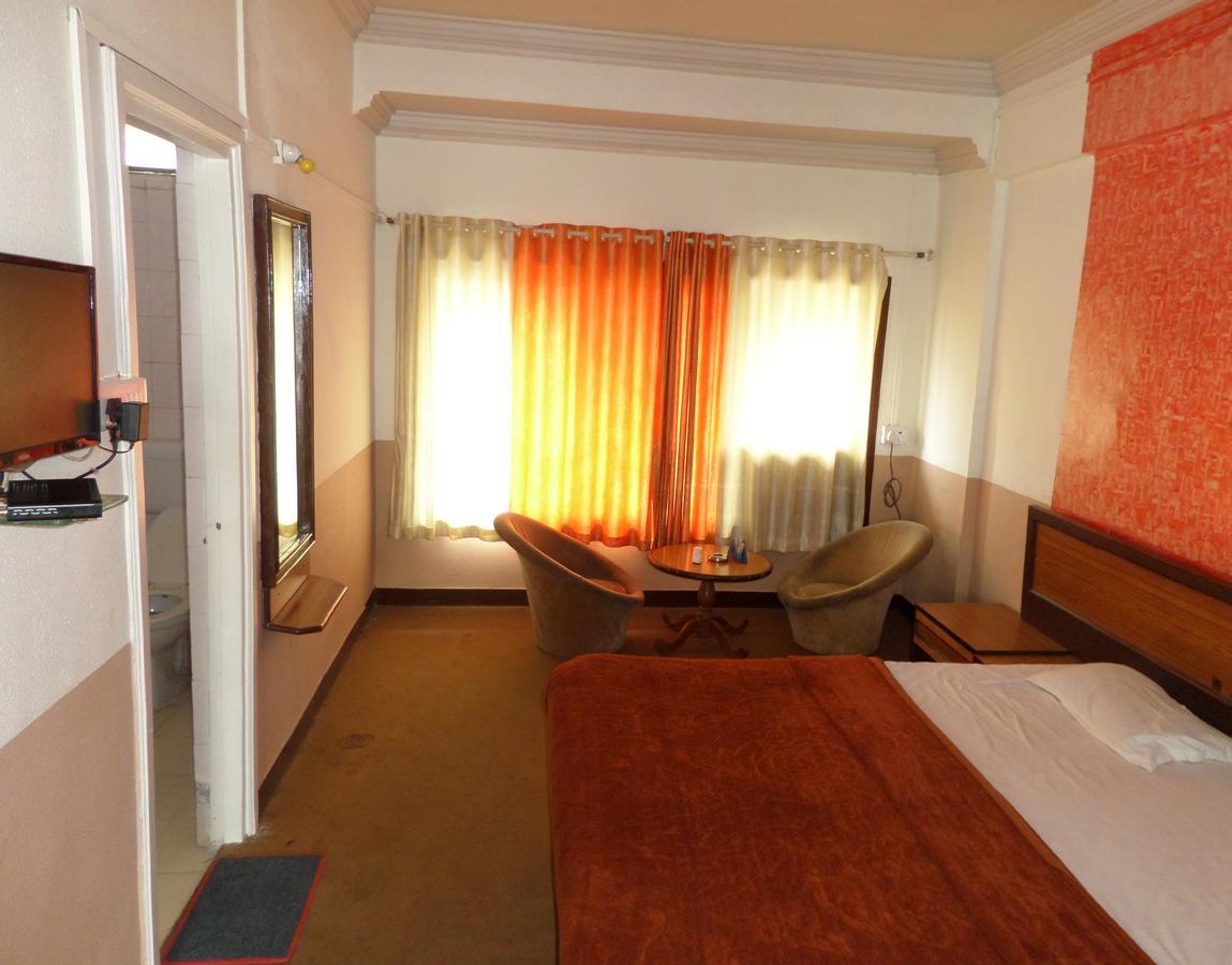 Hotel Ayodhya Nashik Bagian luar foto